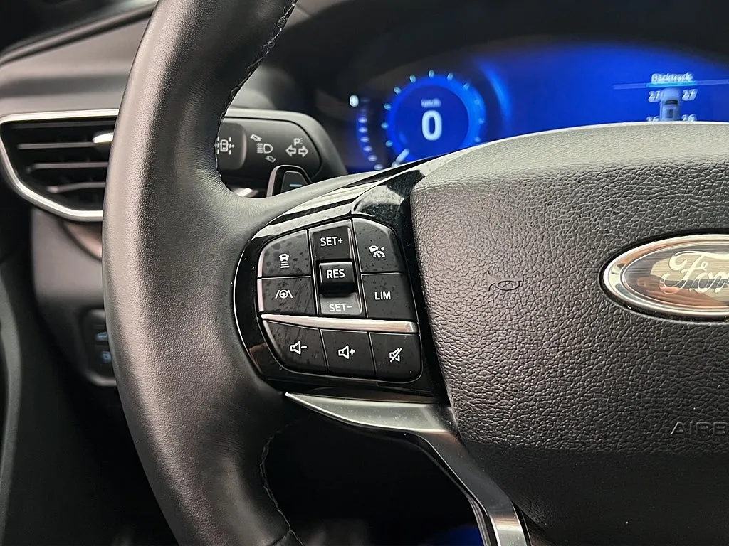 2022 Ford Explorer Plug-In Hybrid Platinum bild 16