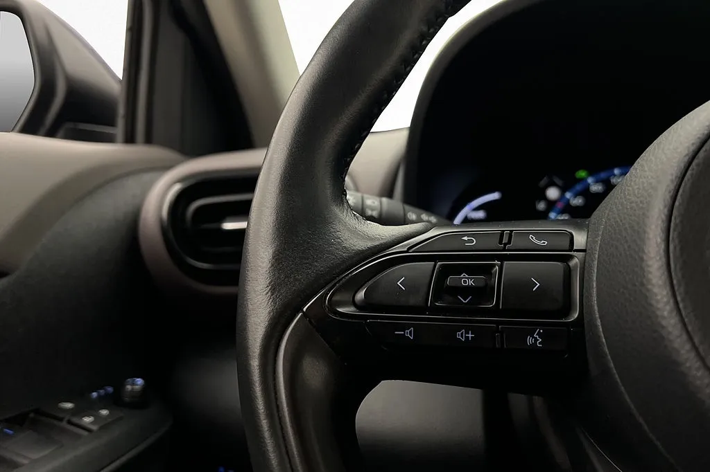 2022 Toyota Yaris Cross Hybrid Style Edition bild 11
