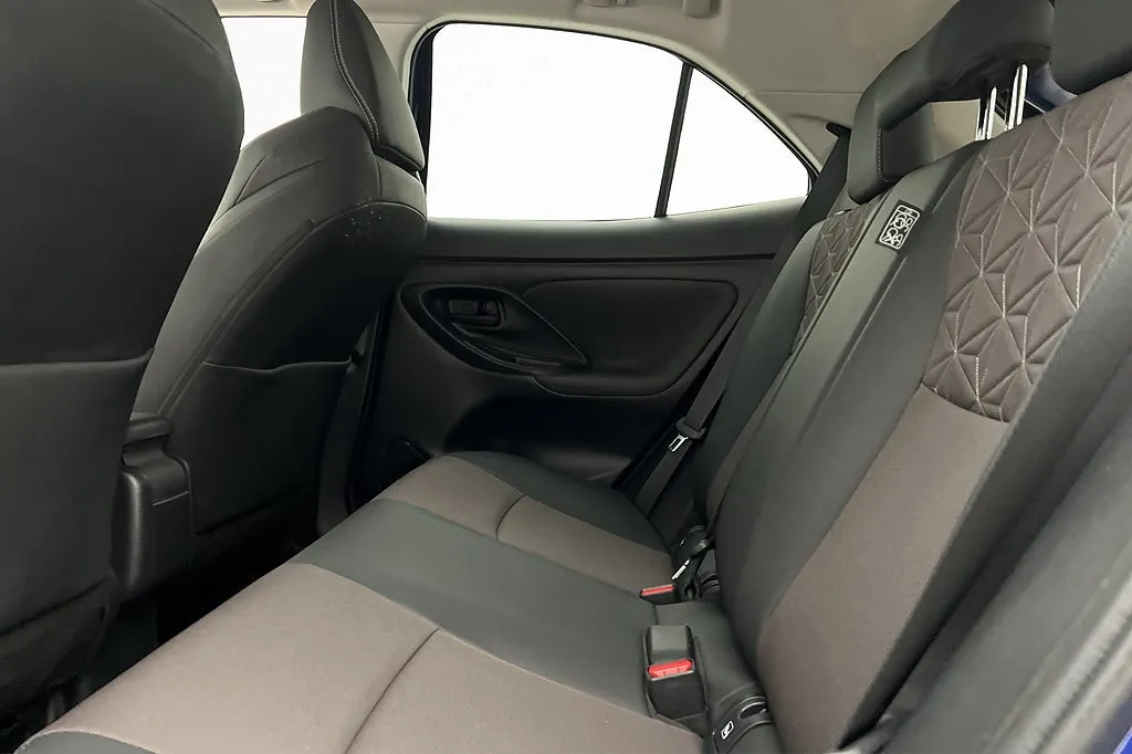 2022 Toyota Yaris Cross Hybrid Style Edition bild 21