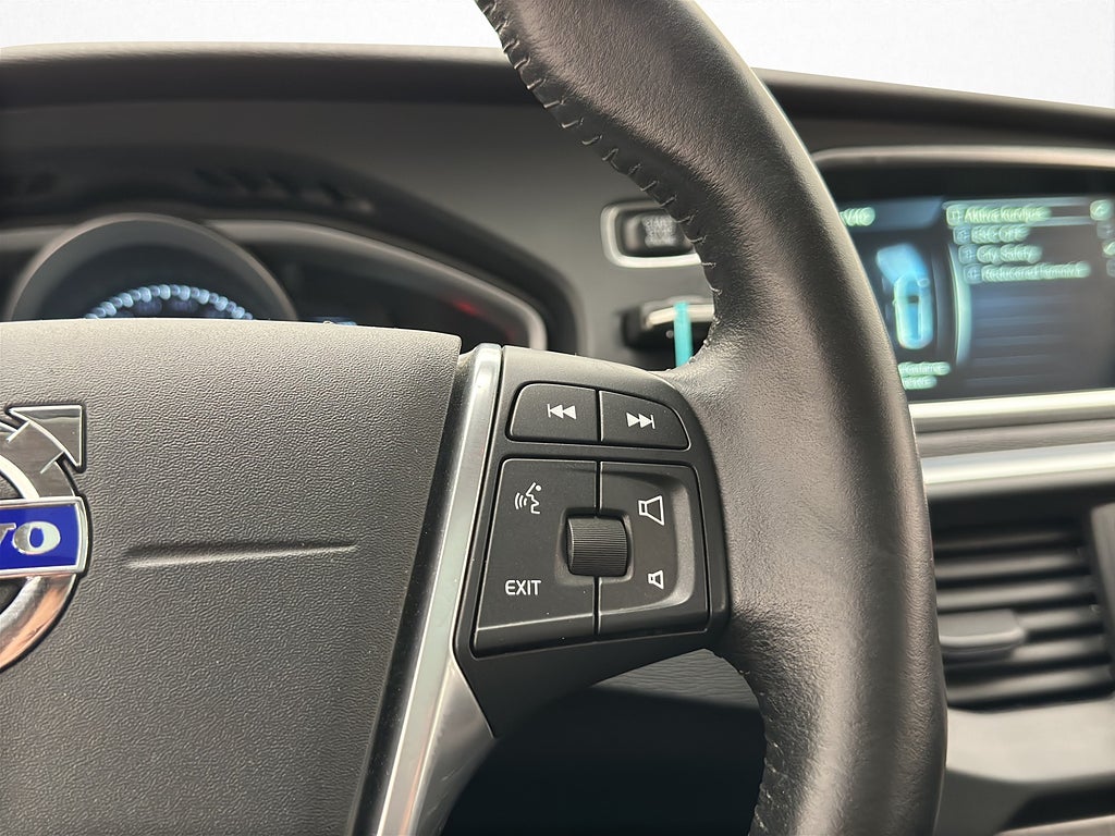 2015 Volvo V40 D3 Momentum bild 17