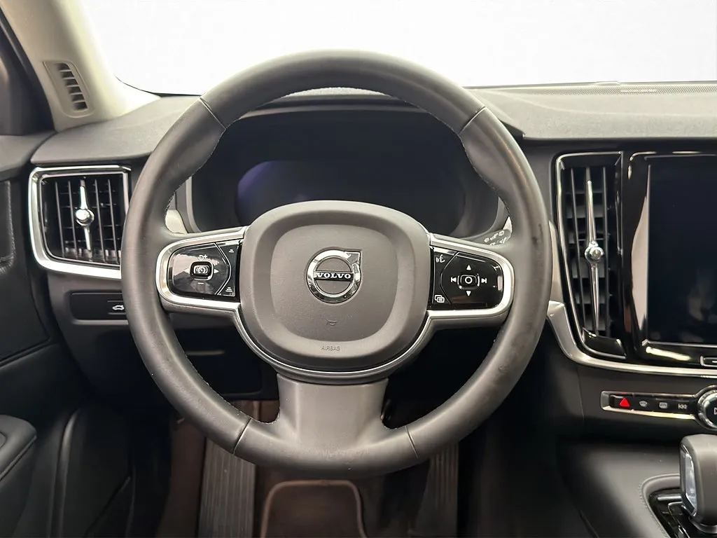 2022 Volvo V90 Recharge T6 AWD Plus Dark bild 11