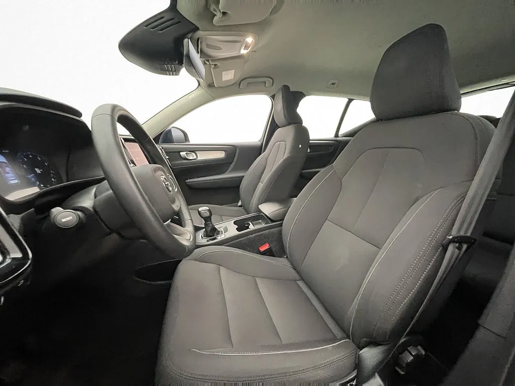 2024 Volvo XC40 T2 Momentum bild 8