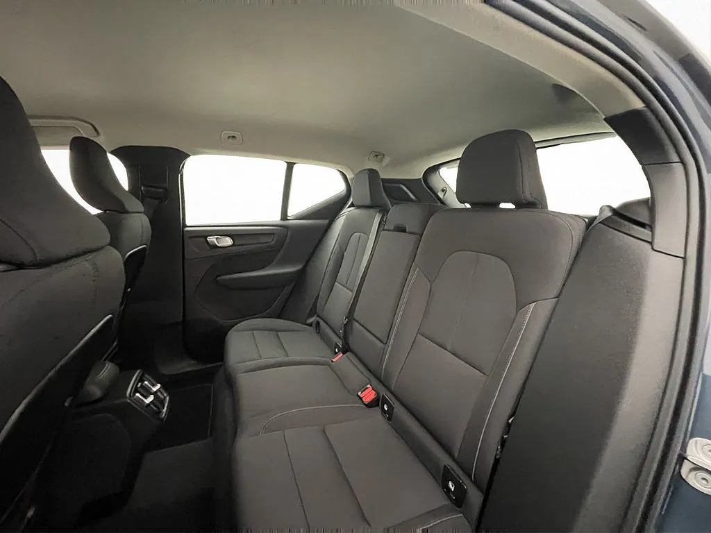 2024 Volvo XC40 T2 Momentum bild 19